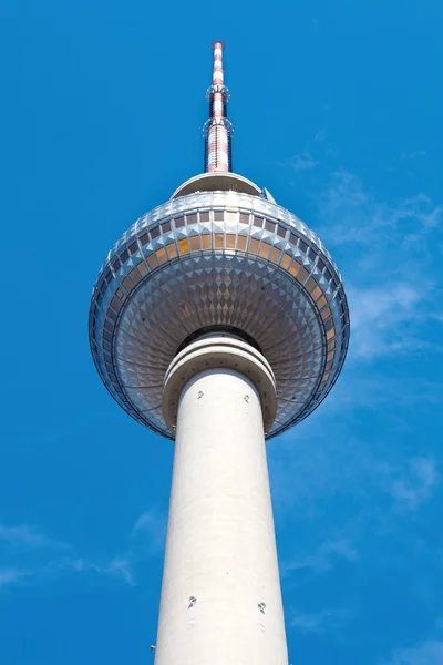 Televizní věž v alexanderplatz, Berlín, Německo — Stock fotografie