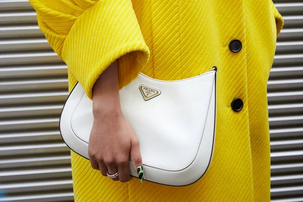 Borsa prada shop con borsellino