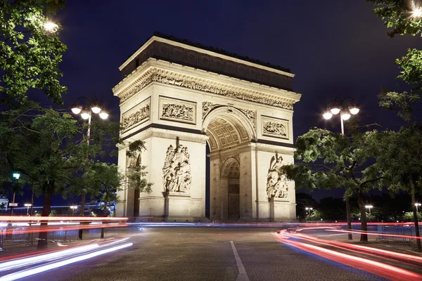 Arc de Triomphe in Paris at night, France — Stock Photo, Image