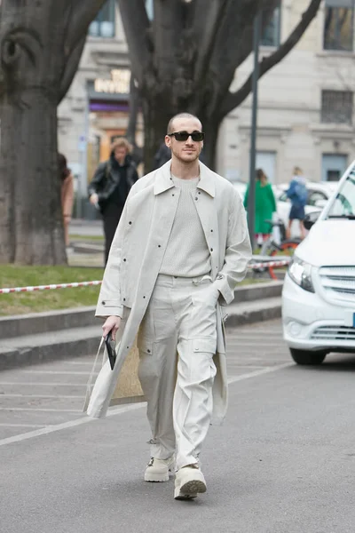 Milan Italy February 2022 Man Beige Trench Coat Trousers Emporio — Stock Photo, Image