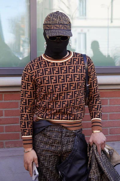 Milan Italy February 2022 Man Fendi Brown Pattern Sweater Cap — Stock Photo, Image