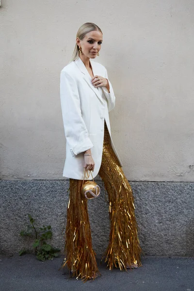 Milan Italy February 2022 Leonie Hanne White Jacket Golden Sequin — Stock Photo, Image
