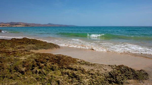 Playa Dos Kilómetros Largo Con Aguas Poco Profundas Color Azul —  Fotos de Stock