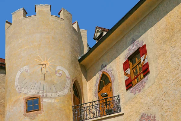 Brunico kasteel, detail. Brunico in Zuid-Tirol - Italië — Stockfoto