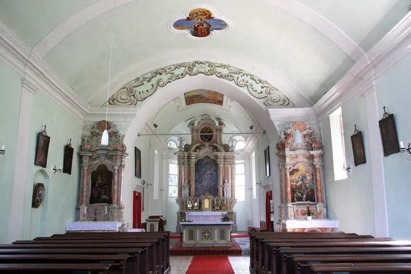 Bruneck "brunico" kerk van santa katerina - Italië — Stockfoto