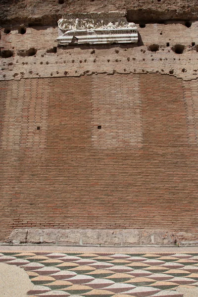 Руины бань Каракаллы в Риме, Италия — стоковое фото