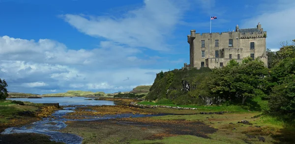 Dunveganský hrad na ostrově Skye, Skotsko — Stock fotografie