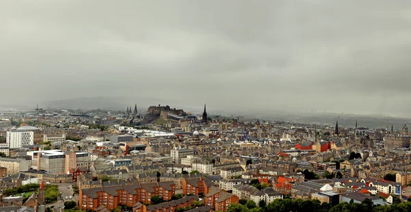 Beautiful view of the city of Edinburgh — Stock Photo, Image