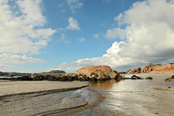 Pláž v fionnphort, isle of mull, Skotsko, Velká Británie — Stock fotografie