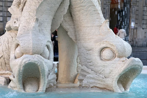巴洛克式的海神喷泉 (丰塔纳德尔全音) 在意大利罗马 — 图库照片