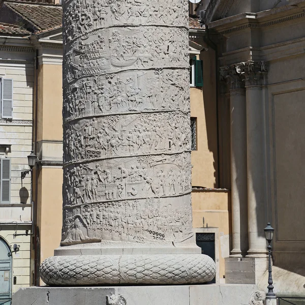 Ancient Ruins of Imperial Forum in Rome, via dei Fori Imperiali — Stock Photo, Image