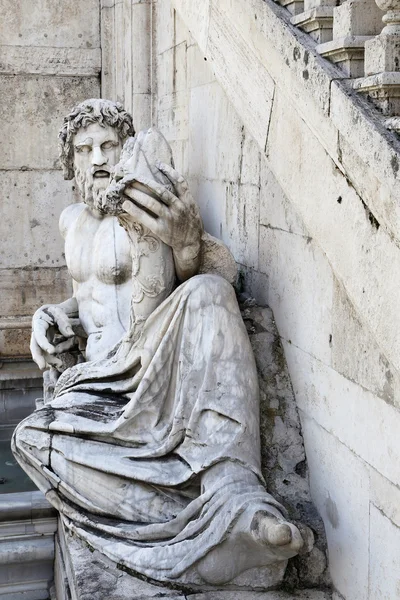 tiber Roma gösterimi ile campidoglio, Roma, Bereket Tanrı (tiberinus) olarak.