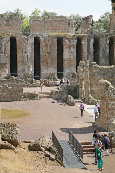 Ancient ruins of Hadrian's Villa (Villa Adriana in Italian) — Stock Photo, Image