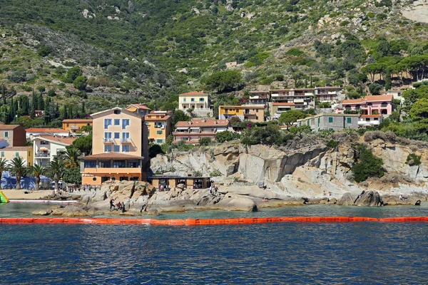 Boats in the small harbor of Giglio Island, the pearl of the Mediterranean Sea, Tuscany - Italy — Stock Photo, Image