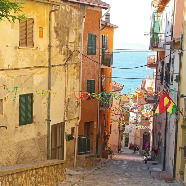 Yukarıdaki görüntülemek porto santo stefano - grosseto, İtalya