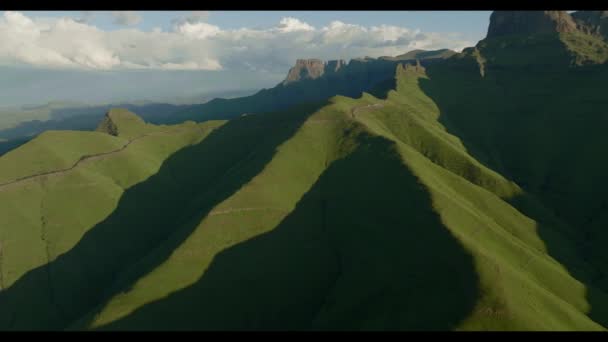 Montañas Verdes Drakensberg Sudáfrica — Vídeo de stock