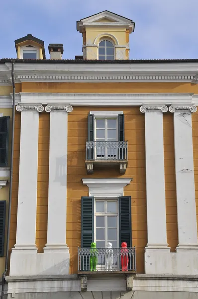 Altbau in Kuneo — Stockfoto