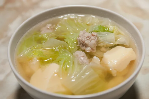 Supă cu legume, tofu și carne de porc — Fotografie, imagine de stoc