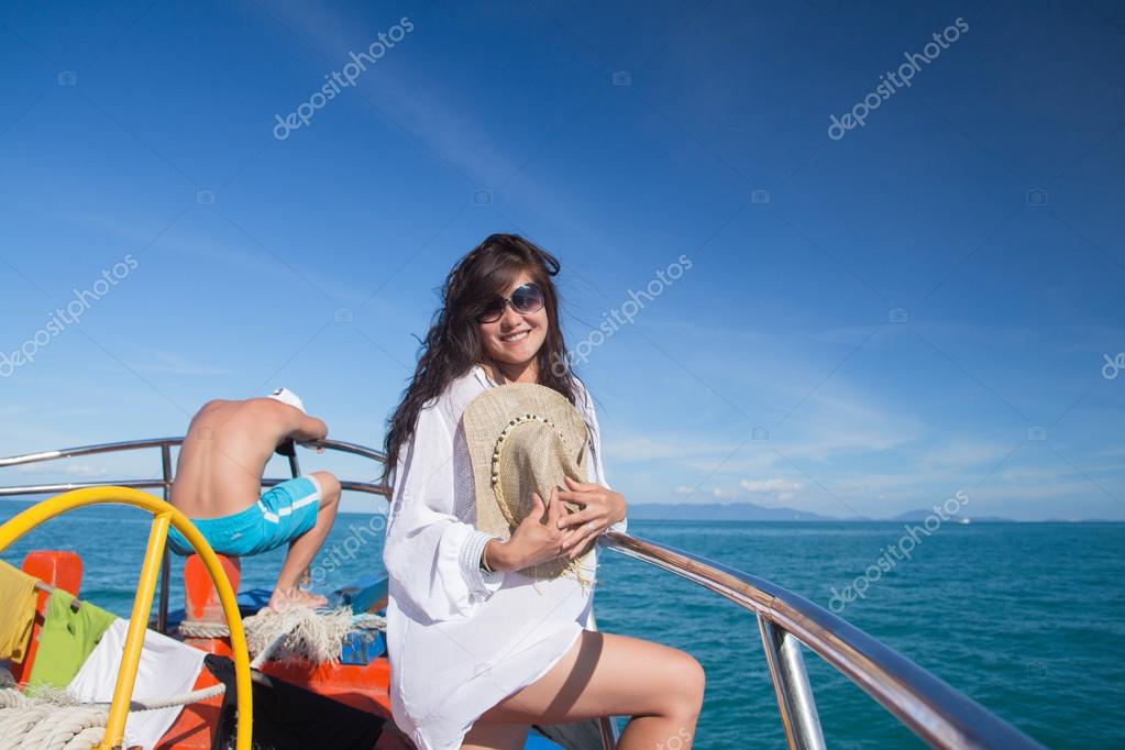 Mature women upskirt public Asian girls take it from behind