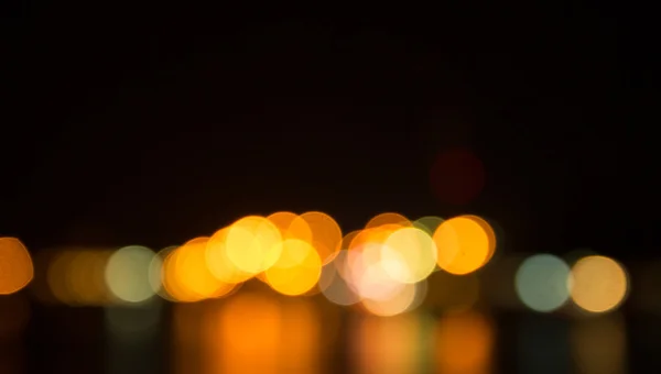 Bokeh bunte defokussiert in der Nacht, — Stockfoto