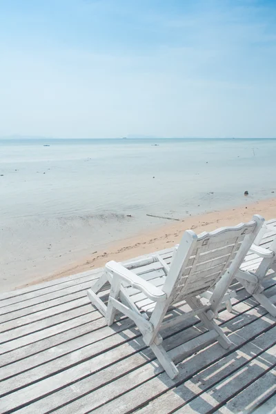 Silla de playa blanca —  Fotos de Stock