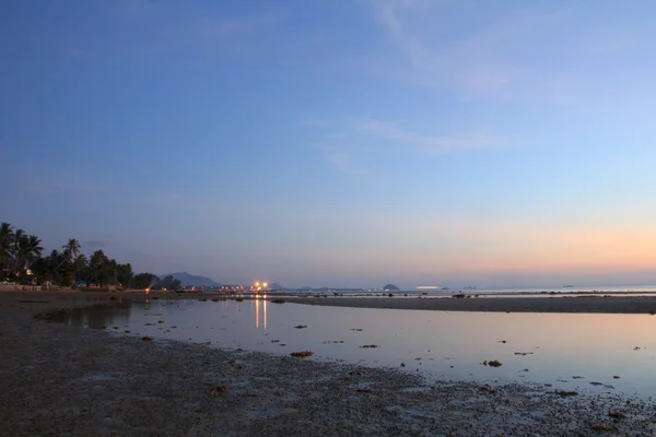 Gece karanlığında samui Adası'nda görüntüleme — Stok fotoğraf