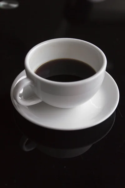 Copo de café meio vazio — Fotografia de Stock