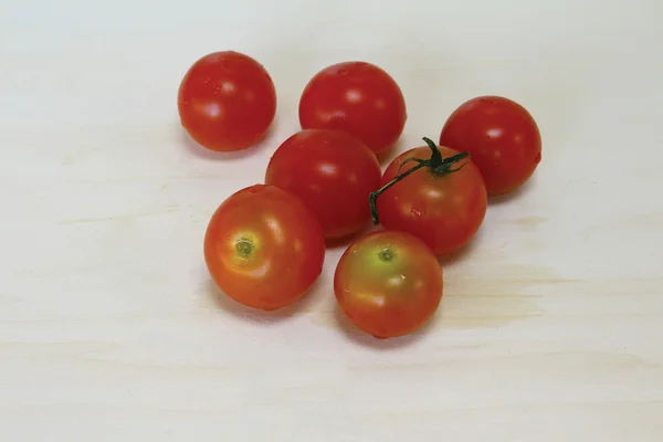 Verse, rijpe cherry tomaten — Stockfoto