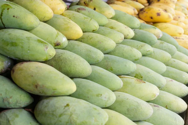 Grupo de frutas de mango — Foto de Stock