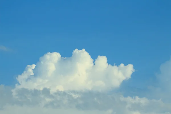 White cloud and blue sky — Stock Photo, Image