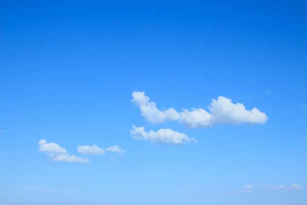 白い雲の背景 — ストック写真