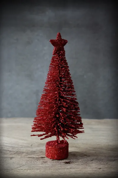 Natal árvore de pinho vermelho ainda vida — Fotografia de Stock