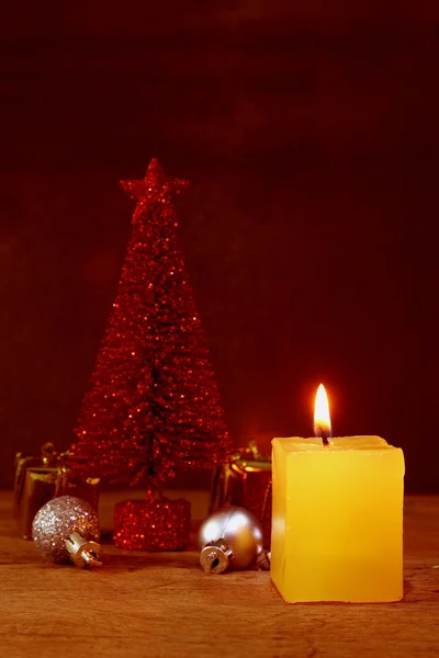 Lumière de bougie dans la nuit de Noël — Photo