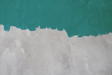 Çimento duvara boyalı yeşil