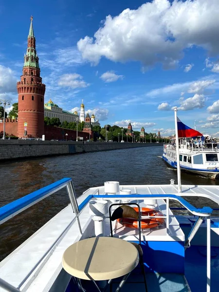 Kind Moscow Kremlin Grand Kremlin Palace Cathedrals Quay Moskva River — Stock Photo, Image