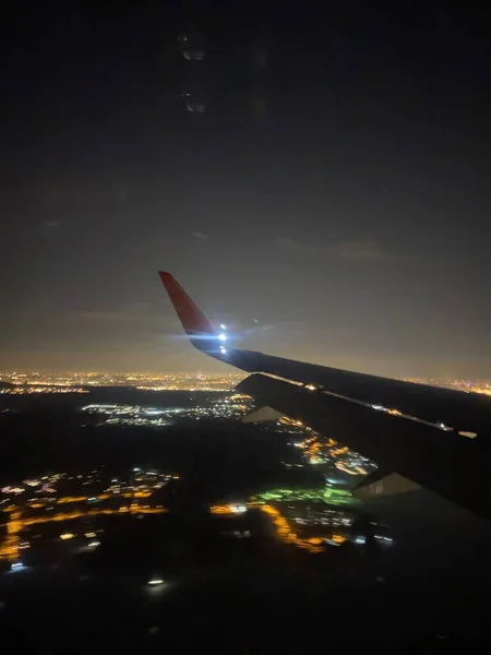 Uçaktan Gece Görüşü Uçak Penceresinden Moskova Nın Merkezi Gece Görüşü — Stok fotoğraf