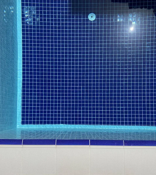Schwimmbad Mit Mosaikboden Blick Von Oben Auf Ein Schwimmbad Mit — Stockfoto