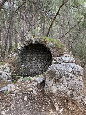 Şehir 7. Yüzyılda Rodezyalılar tarafından kuruldu. Phaselis aynı zamanda antik bir liman kentidir. Antik Phaselis, Antalya 'nın manzarası