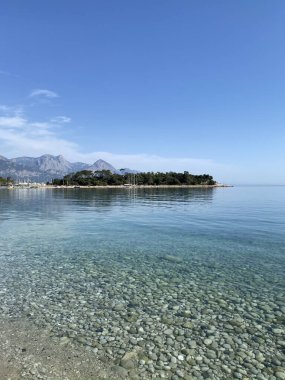 Akdeniz kıyıları Kemer, Antalya ilinin sahil beldesi ve ilçesi Akdeniz kıyısında Türkiye kıyıları