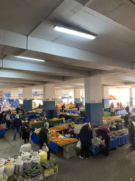 アンタルヤ トルコ アンタルヤ地方市場での果物や野菜 村のバザール市場で採れる新鮮な有機野菜 — ストック写真