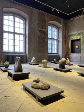 Japonca Palais demek, Elbe nehrinin Neustadt kıyısında 1715 'te inşa edilmiş Japon sarayı barok binası demek.