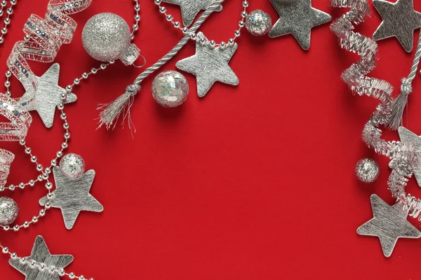 Zilveren Kerstmis decoratie achtergrondsrebrny tło dekoracje świąteczne — Zdjęcie stockowe