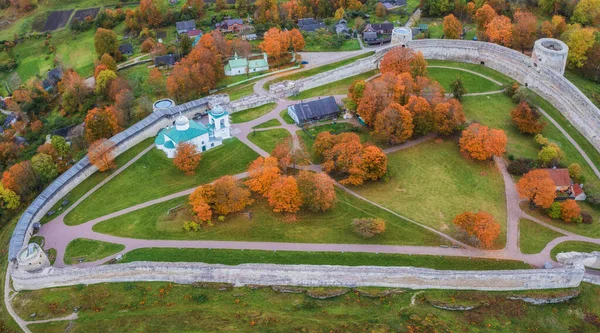 Uma Fortaleza Velha Cidade Izborsk Região Pskov Rússia Durante Outono — Fotografia de Stock