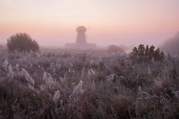 Wooden Windmill Countryside Dust Dawn Autumn Morning First Frost Frost — Stock Photo, Image
