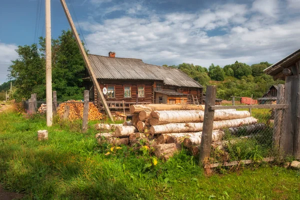 Července 2021 Vesnice Saminsky Pogost Volodskaya Oblast Rusko Příprava Dřeva — Stock fotografie