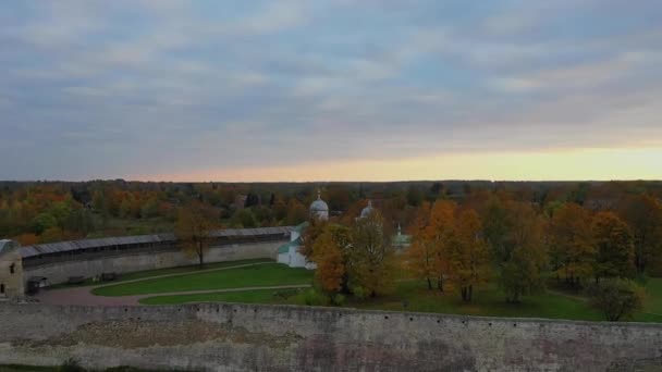 Beautiful Ancient Fortress City Izborsk Autumn Pskov Region Russia — Wideo stockowe