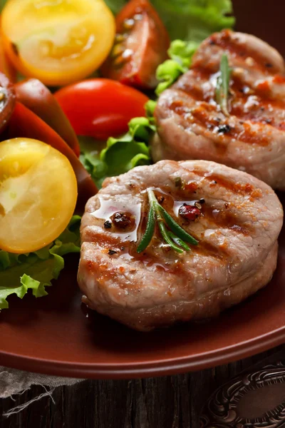 Fleisch vom Grill. — Stockfoto