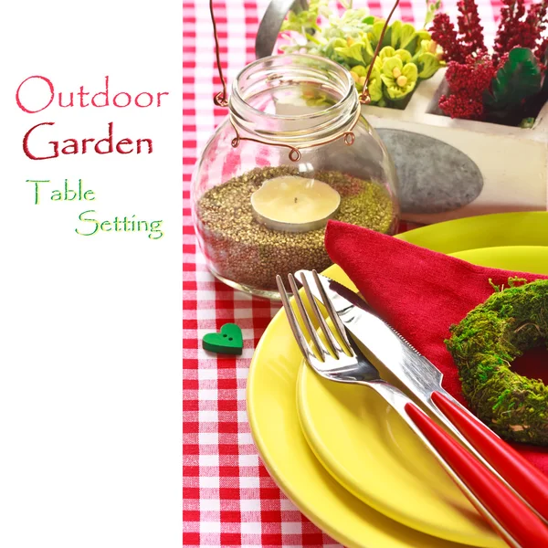 Outdoor garden table setting. — Stock Photo, Image
