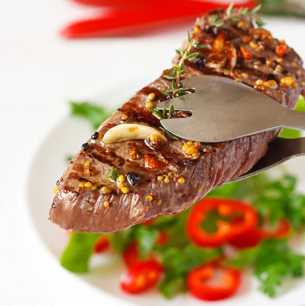 Grilled beef steak. — Stock Photo, Image