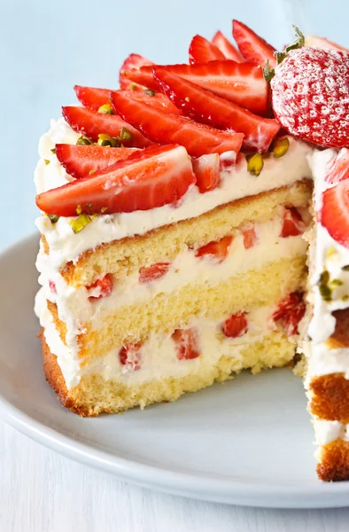 Strawberry cake. — Stock Photo, Image